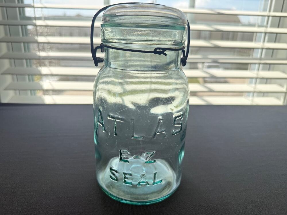 Vintage Aqua Blue Atlas E-Z Seal Mason Jar Glass Lid Wire Bail Quart Size